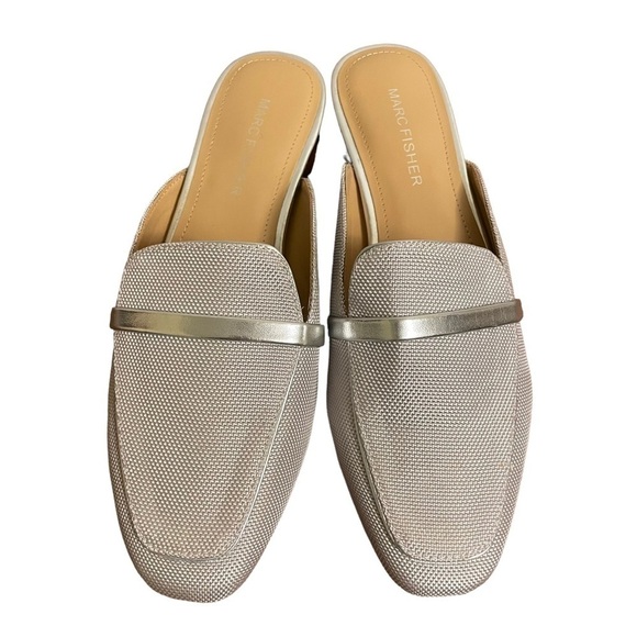 NWT Marc Fisher Namila Silver Tailored Mules Flats Size 7 - Picture 8 of 15